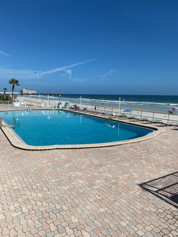 Daytona Beach Inn Bagian luar foto