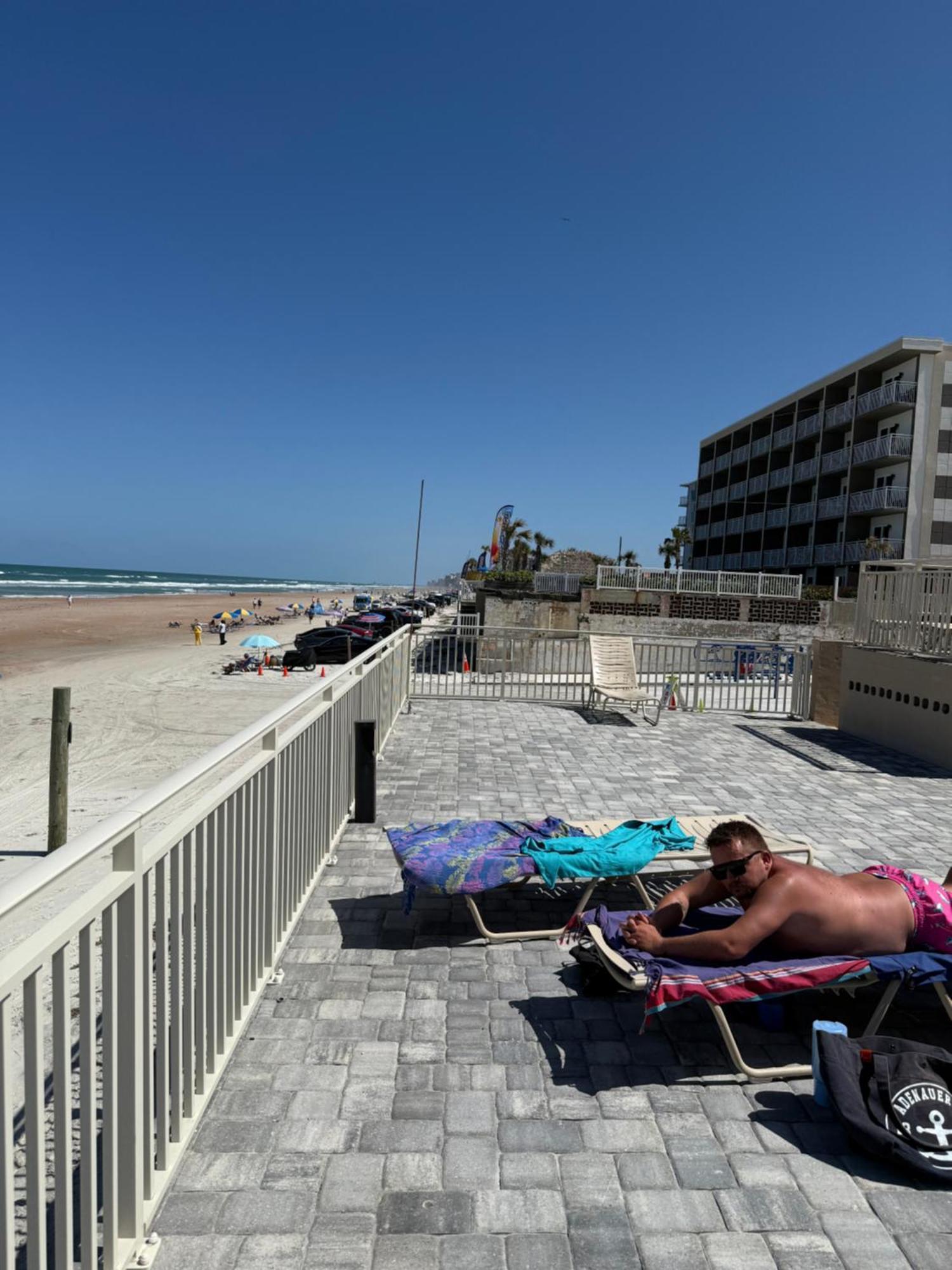 Daytona Beach Inn Bagian luar foto