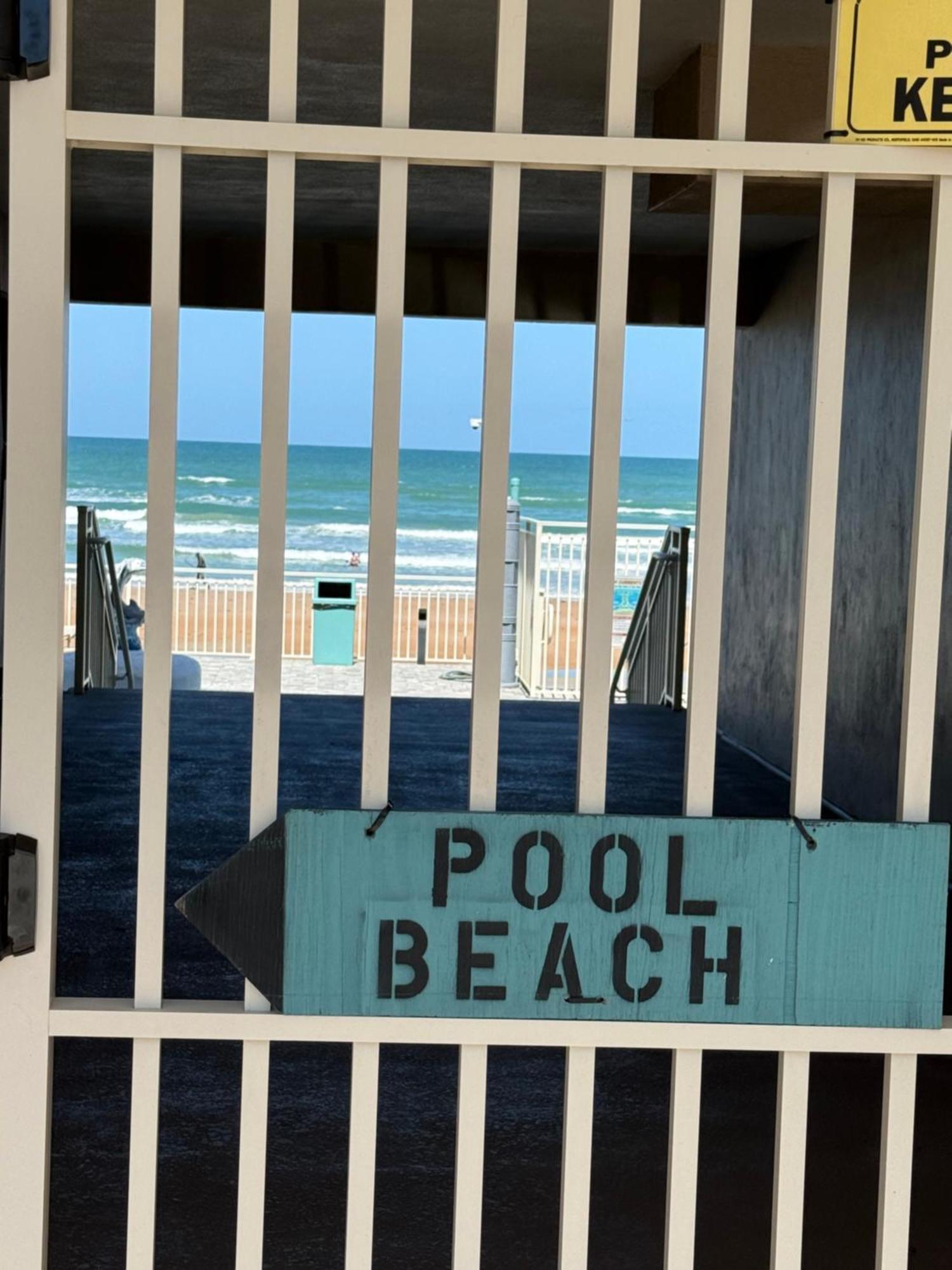 Daytona Beach Inn Bagian luar foto