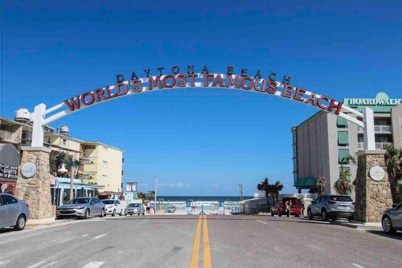 Daytona Beach Inn Bagian luar foto